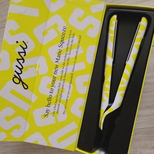 GUSSI TITANIUM FLAT IRON 1" NIB